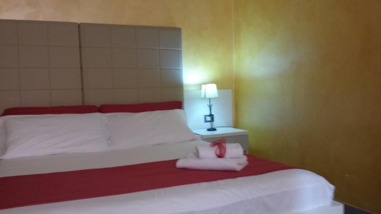 B&B Fiumicino Airport Resort Dış mekan fotoğraf