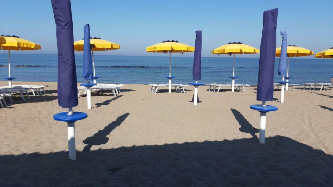 B&B Fiumicino Airport Resort Dış mekan fotoğraf