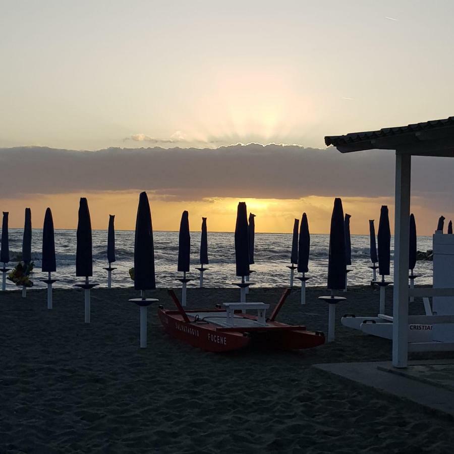 B&B Fiumicino Airport Resort Dış mekan fotoğraf